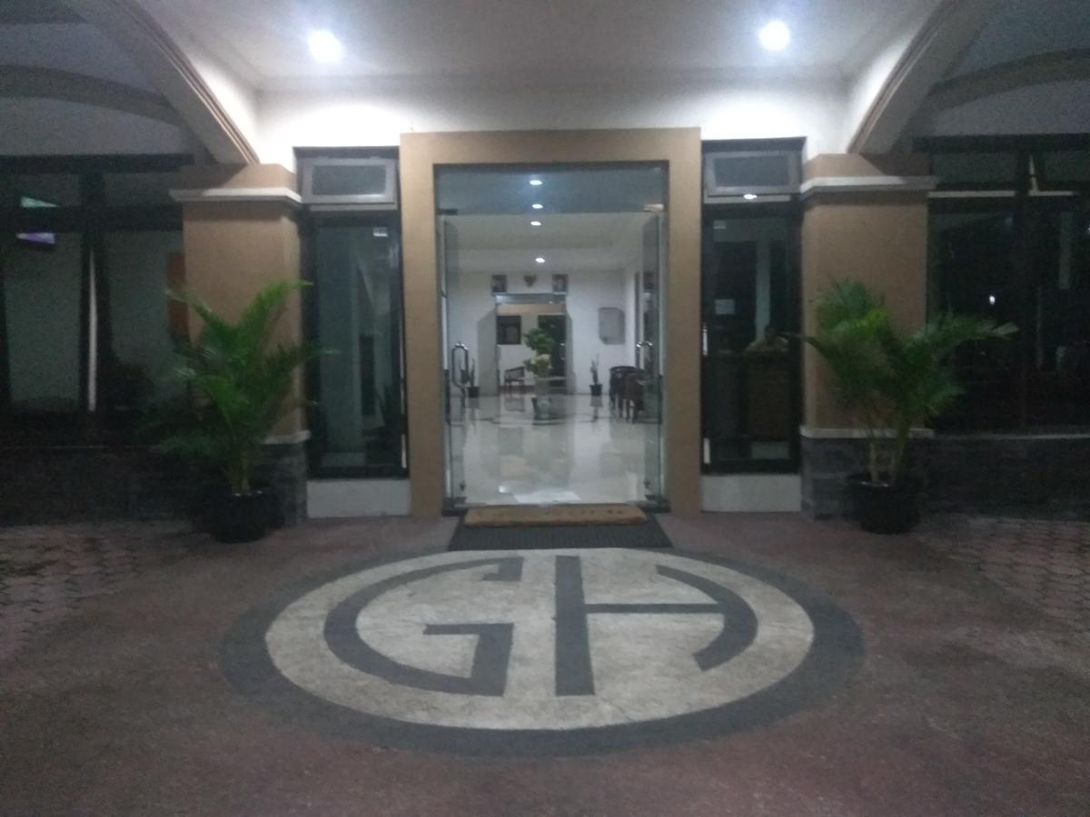 Graha Hotel Sragen Zewnętrze zdjęcie